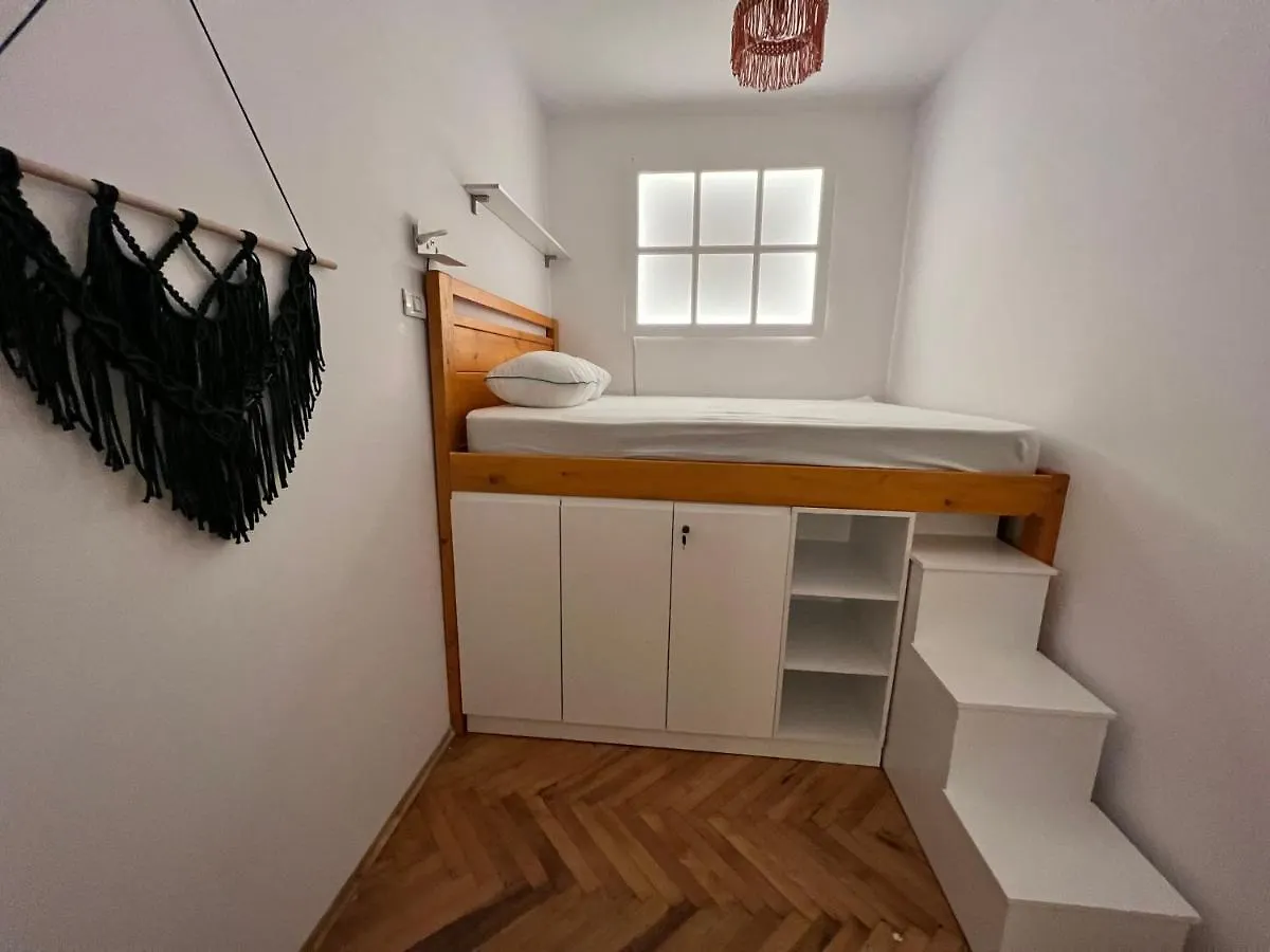 Guest house Trip'N'Hostel Chill Zone Tirana