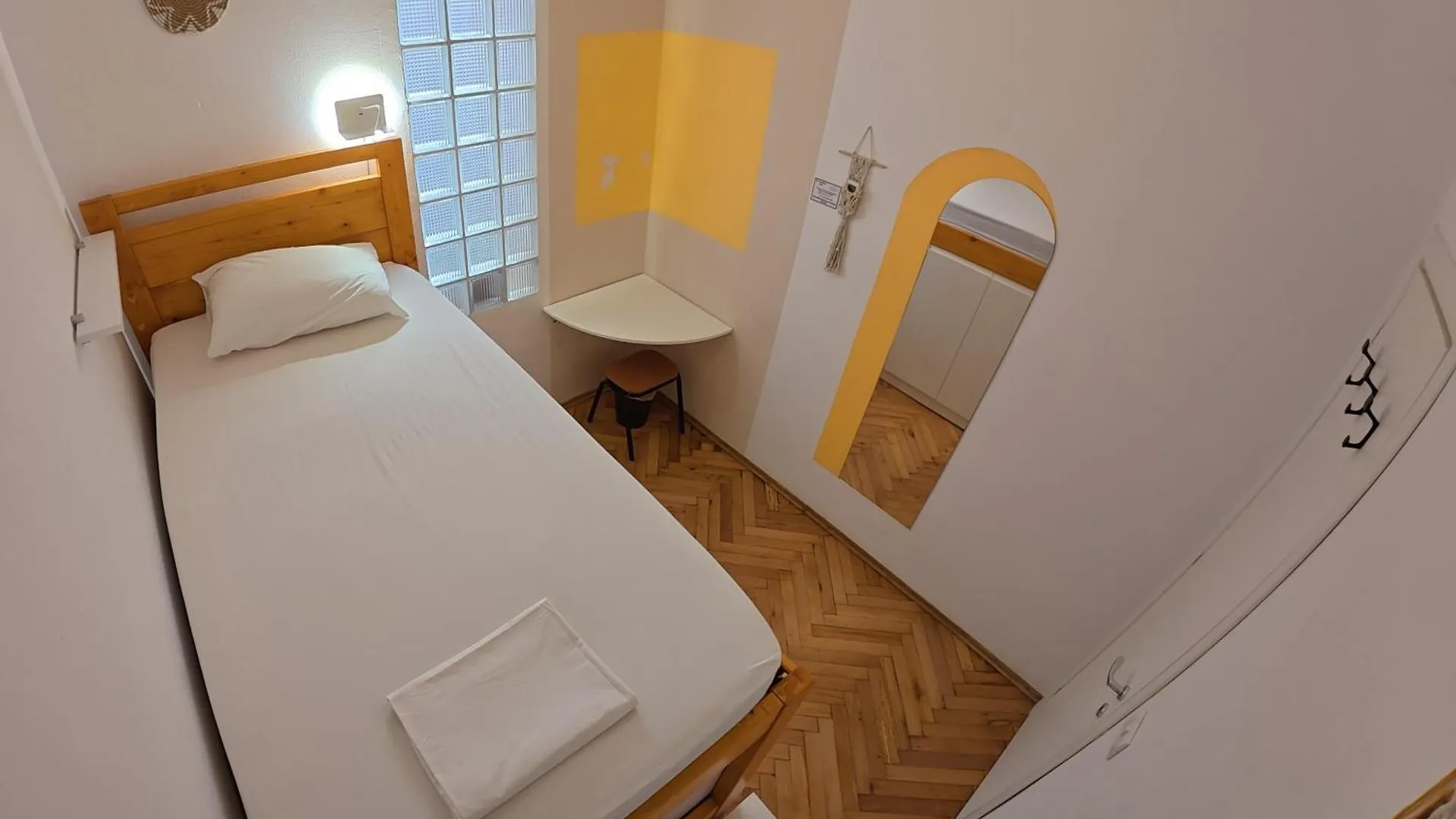 Trip'N'Hostel Chill Zone Tirana Albanië