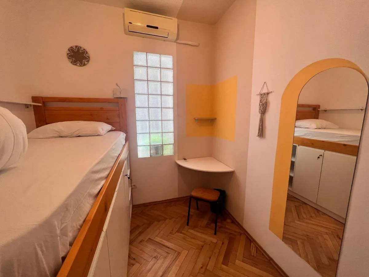 Trip'N'Hostel Chill Zone Τίρανα Αλβανία